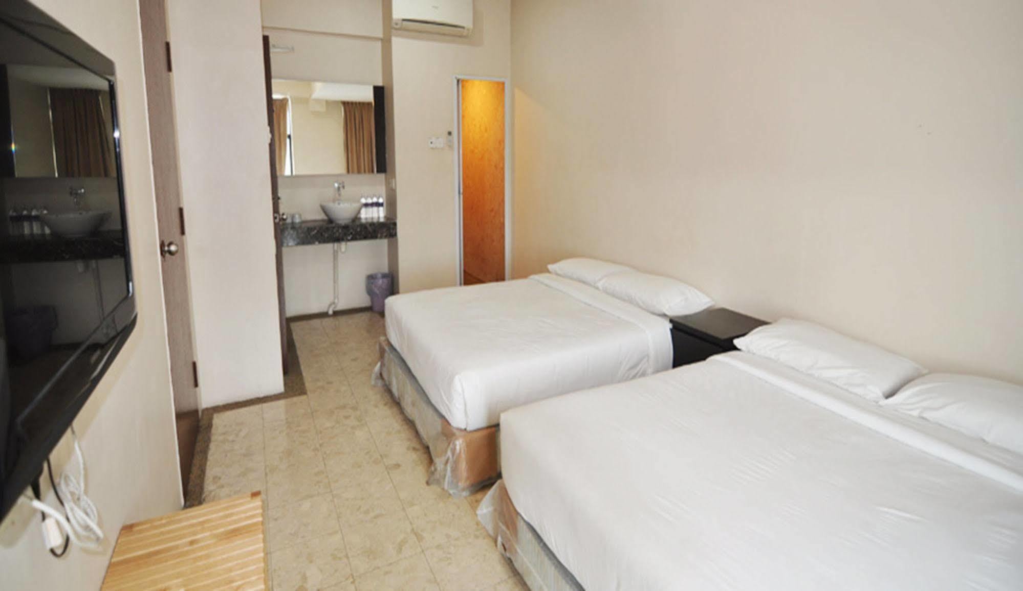 Hotel Zamburger Sg Bakap Kampong Gurun Exterior foto